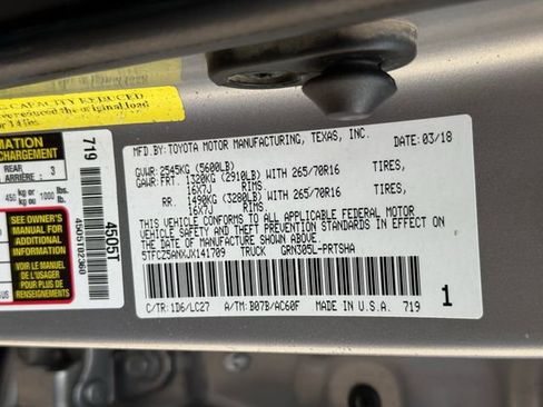 Used 2018 Toyota Tacoma TRD Off-Road image 36