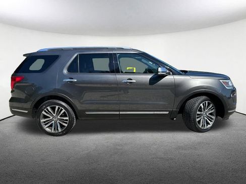 Used 2018 Ford Explorer Platinum AWD/4WD image 18