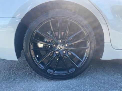 Used 2022 Toyota Camry XSE w/ Cold Weather Package FWD image 11