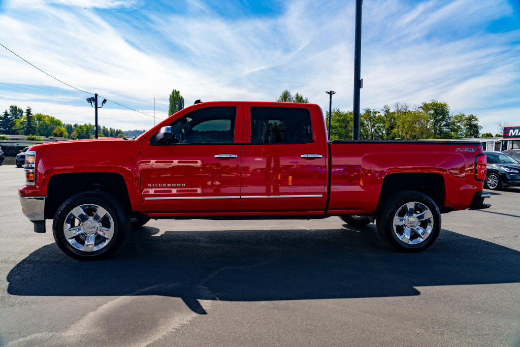 Used 2014 Chevrolet Silverado 1500 LTZ Z71 w/ LTZ Plus Package AWD/4WD image 12