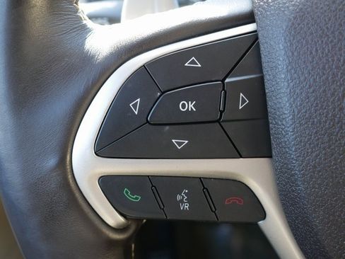 Used 2016 Jeep Grand Cherokee Overland w/ Advanced Technology Group image 26