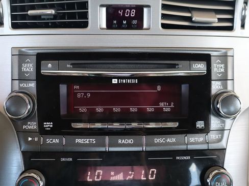 Used 2011 Toyota Avalon Limited FWD image 26