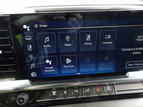 Used 2024 Chevrolet Silverado 2500 High Country image 17