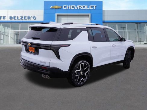 New 2026 Chevrolet Traverse High Country image 3
