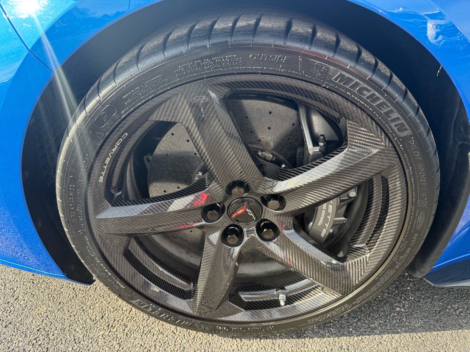 Used 2025 Chevrolet Corvette E-Ray w/ ZER Performance Package AWD/4WD image 17