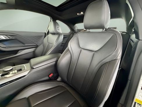 Used 2023 BMW 230i Coupe w/ Premium Package image 33