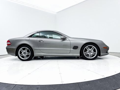 Used 2007 Mercedes-Benz SL 550 image 32