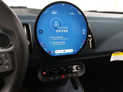 Certified 2025 MINI Cooper Countryman S image 8