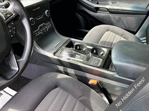 Used 2020 Ford Edge SE FWD image 12