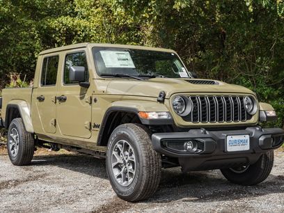 New 2025 Jeep Gladiator Sport