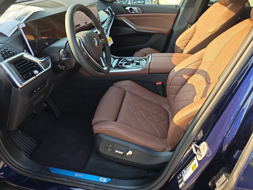 New 2026 BMW X5 xDrive40i w/ Premium Package AWD/4WD image 8