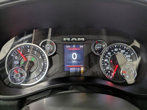 Used 2024 RAM 2500 Big Horn image 19