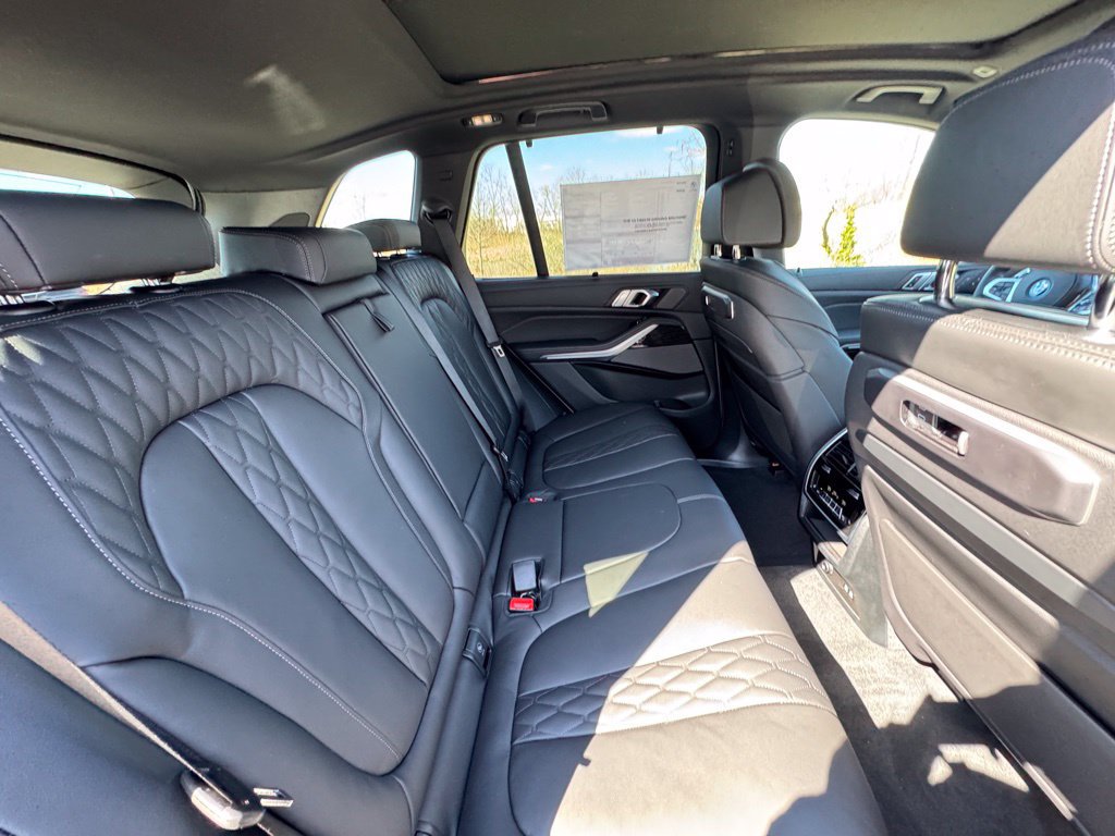 Used 2026 BMW X5 xDrive50e w/ Executive Package AWD/4WD image 24