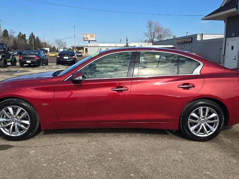 Used 2016 INFINITI Q50 3.0t Premium w/ Driver Assistance Package image 2