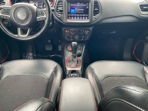 Used 2020 Jeep Compass Trailhawk AWD/4WD image 10