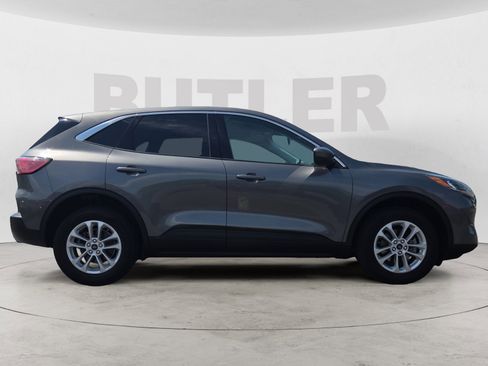 Used 2021 Ford Escape SE image 6