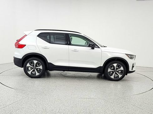 New 2026 Volvo XC40 B5 Plus w/ Protection Package Premier AWD/4WD image 4