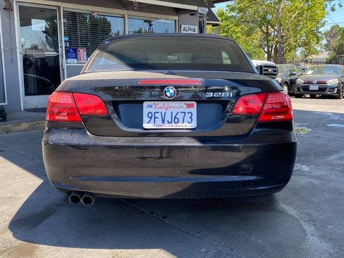 Used 2011 BMW 328i Convertible RWD image 31