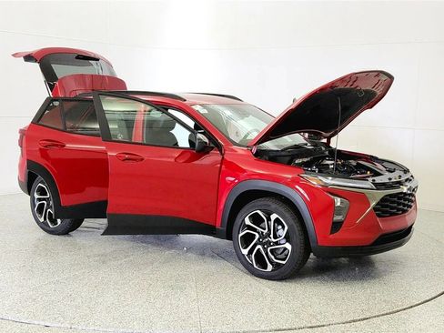 New 2026 Chevrolet Trax RS w/ Driver Confidence Package FWD image 9