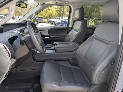 Certified 2025 Ford Expedition Max Active image 22