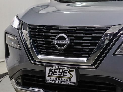 Used 2022 Nissan Rogue Platinum w/ Head-Up Display Package AWD/4WD image 8