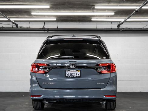 Used 2024 Honda Odyssey Sport image 4