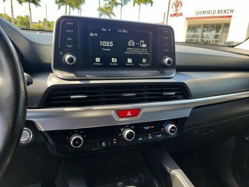 Used 2021 Kia Telluride LX FWD image 22