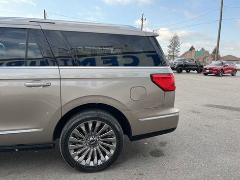 Used 2020 Lincoln Navigator L Reserve w/ Luxury Package image 6