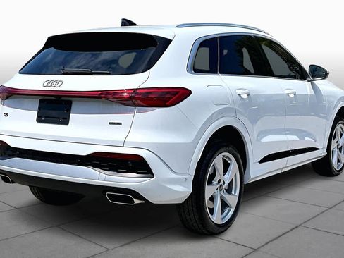 Used 2025 Audi Q5 Premium Plus w/ Premium Plus AWD/4WD image 21