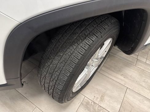 Used 2022 Jeep Compass Latitude image 33