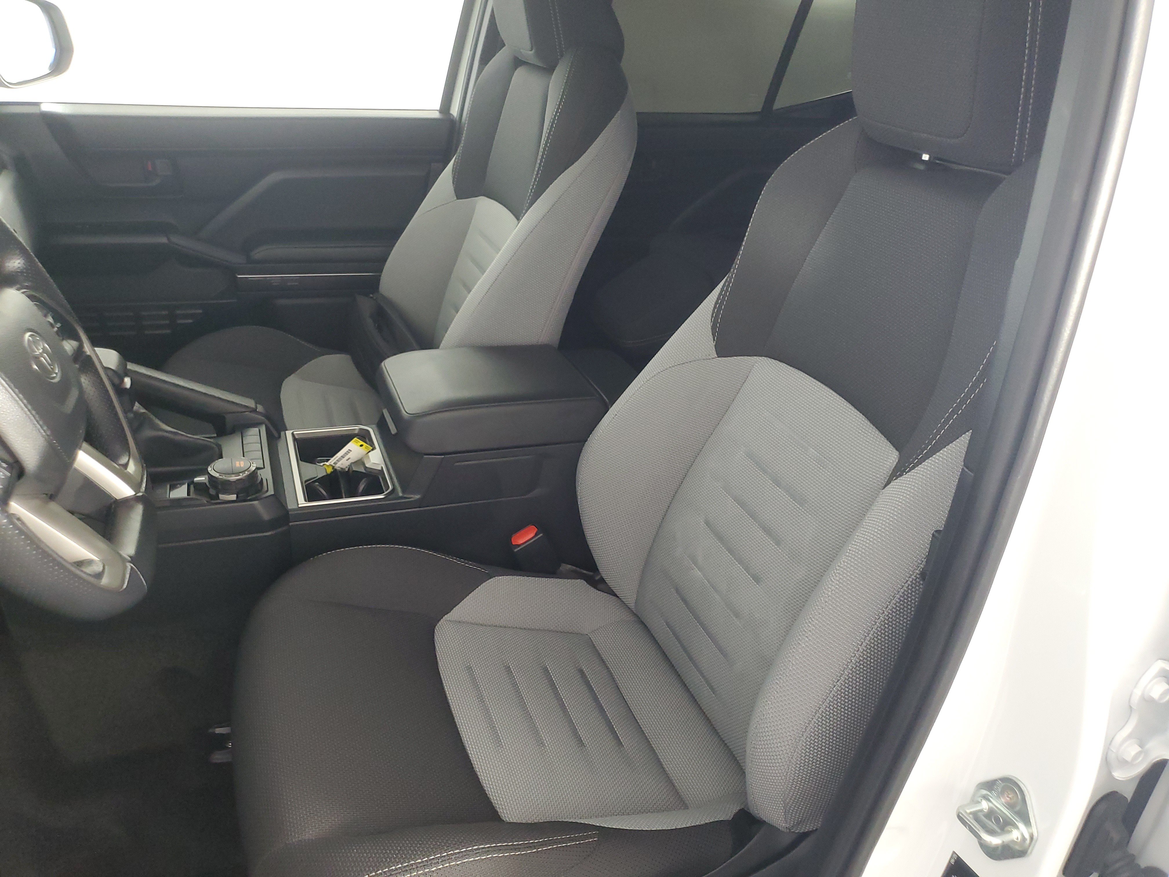 Used 2025 Toyota 4Runner TRD Sport AWD/4WD image 13
