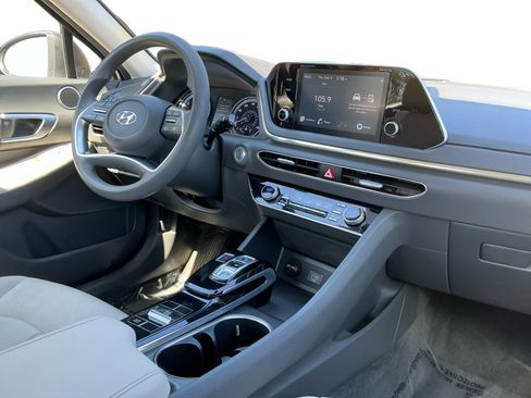 Used 2021 Hyundai Sonata SEL image 15