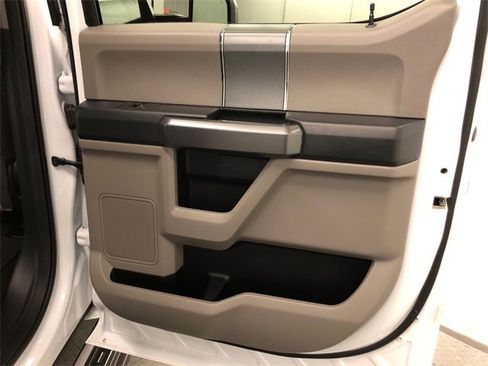 Used 2022 Ford F250 XLT w/ Black Appearance Package image 33