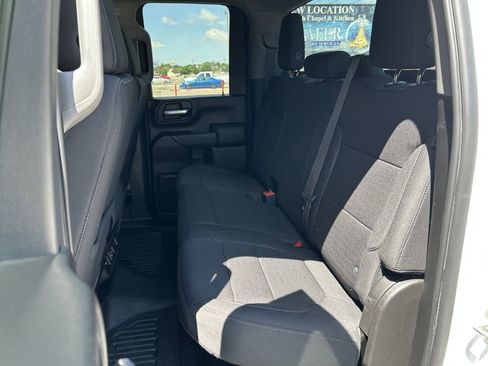 Used 2022 Chevrolet Silverado 2500 LT w/ Convenience Package image 12