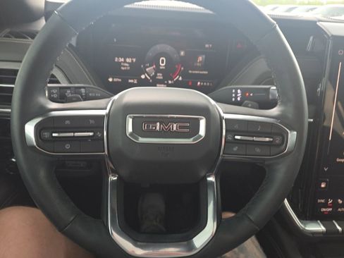 Used 2025 GMC Yukon Elevation w/ Elevation Premium Package image 21