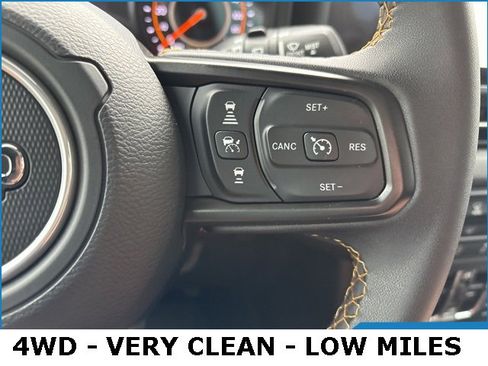 Used 2024 Jeep Wrangler Willys image 9