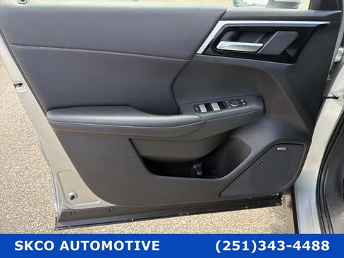 Used 2025 Mitsubishi Outlander SE AWD/4WD image 15