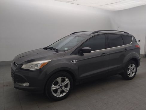 Used 2015 Ford Escape SE w/ Equipment Group 201A FWD image 2