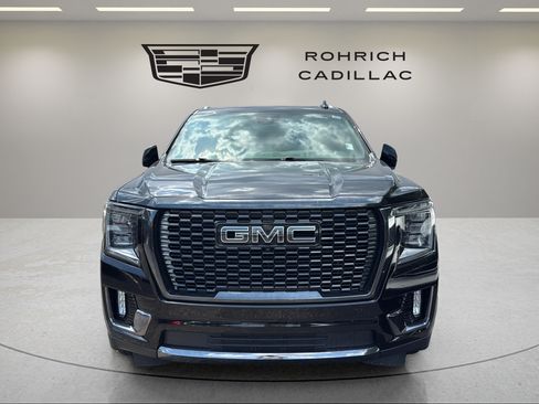 Used 2024 GMC Yukon XL Denali Ultimate AWD/4WD image 2