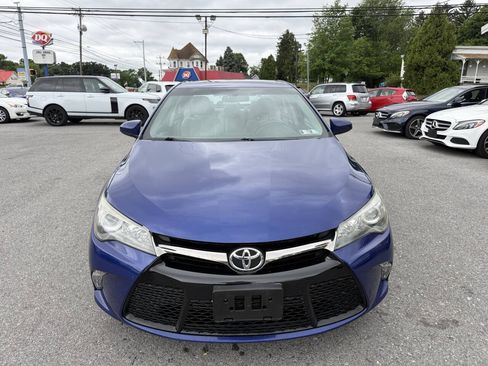 Used 2015 Toyota Camry XSE w/ Moonroof Package FWD image 2