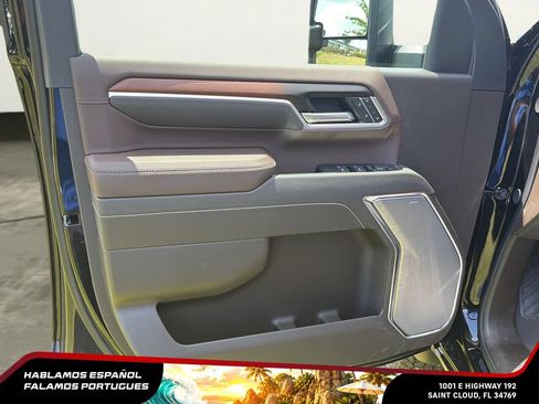 New 2026 GMC Sierra 2500 Denali w/ Denali Reserve Package AWD/4WD image 10