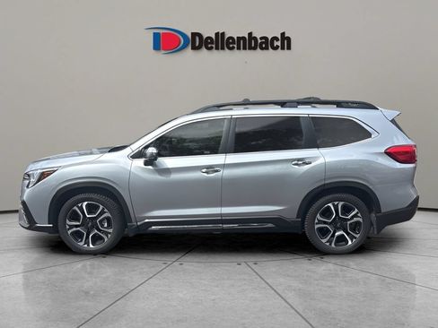 Used 2023 Subaru Ascent Touring AWD/4WD image 2