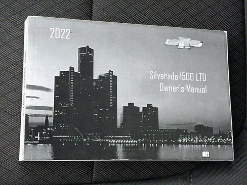 Used 2022 Chevrolet Silverado 1500 LT Trail Boss w/ Bed Protection Package image 26