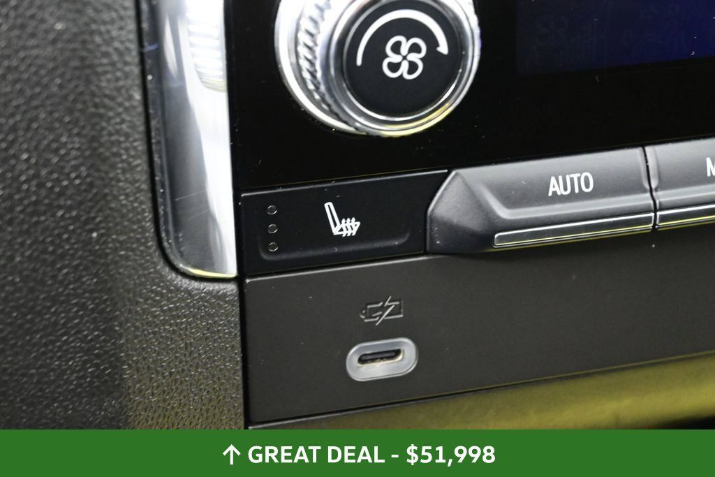 Used 2023 GMC Yukon Denali AWD/4WD image 28