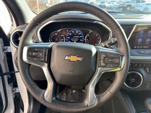 Used 2022 Chevrolet Blazer Premier image 9