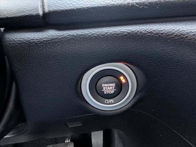Used 2020 Chrysler Pacifica Touring w/ S Appearance Package FWD image 38