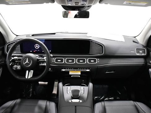 New 2026 Mercedes-Benz GLS 450 4MATIC image 7