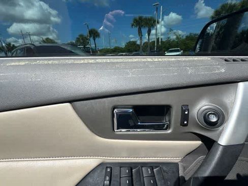 Used 2011 Ford Edge Limited FWD image 31