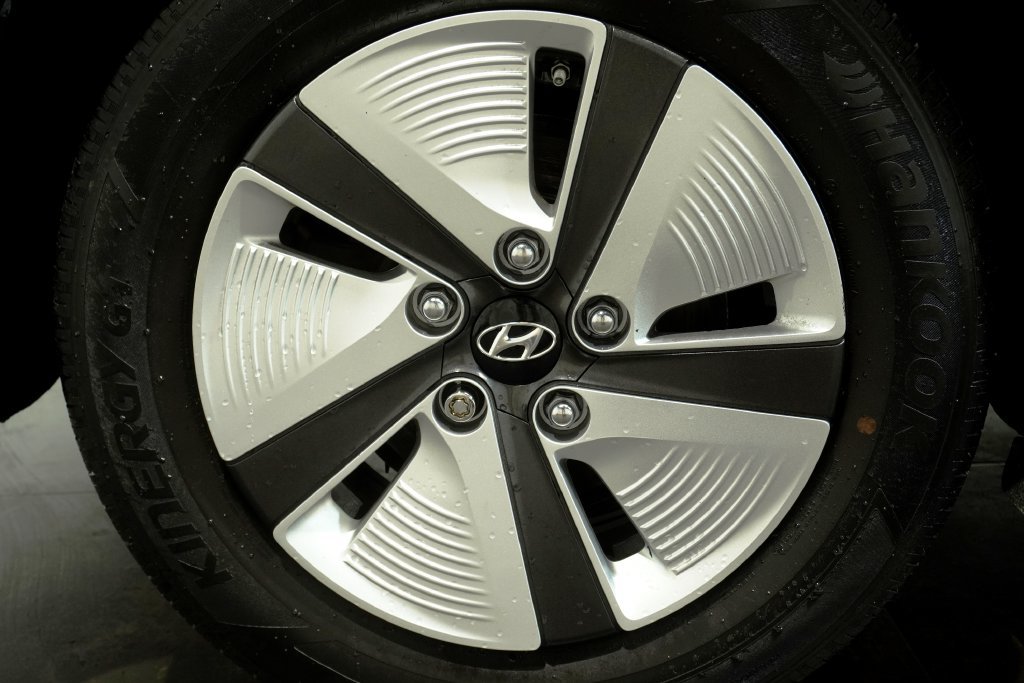 Used 2022 Hyundai Ioniq Blue FWD image 10