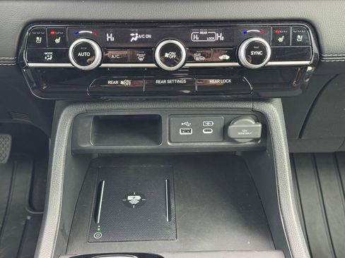 Certified 2025 Honda Pilot Elite image 15